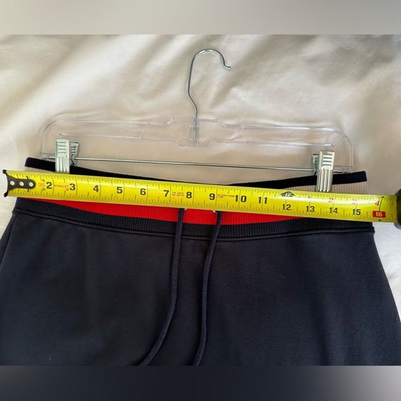 Throwback classic! Red, White, and Blue Tommy Hilfiger skirt - Picture 2 of 5